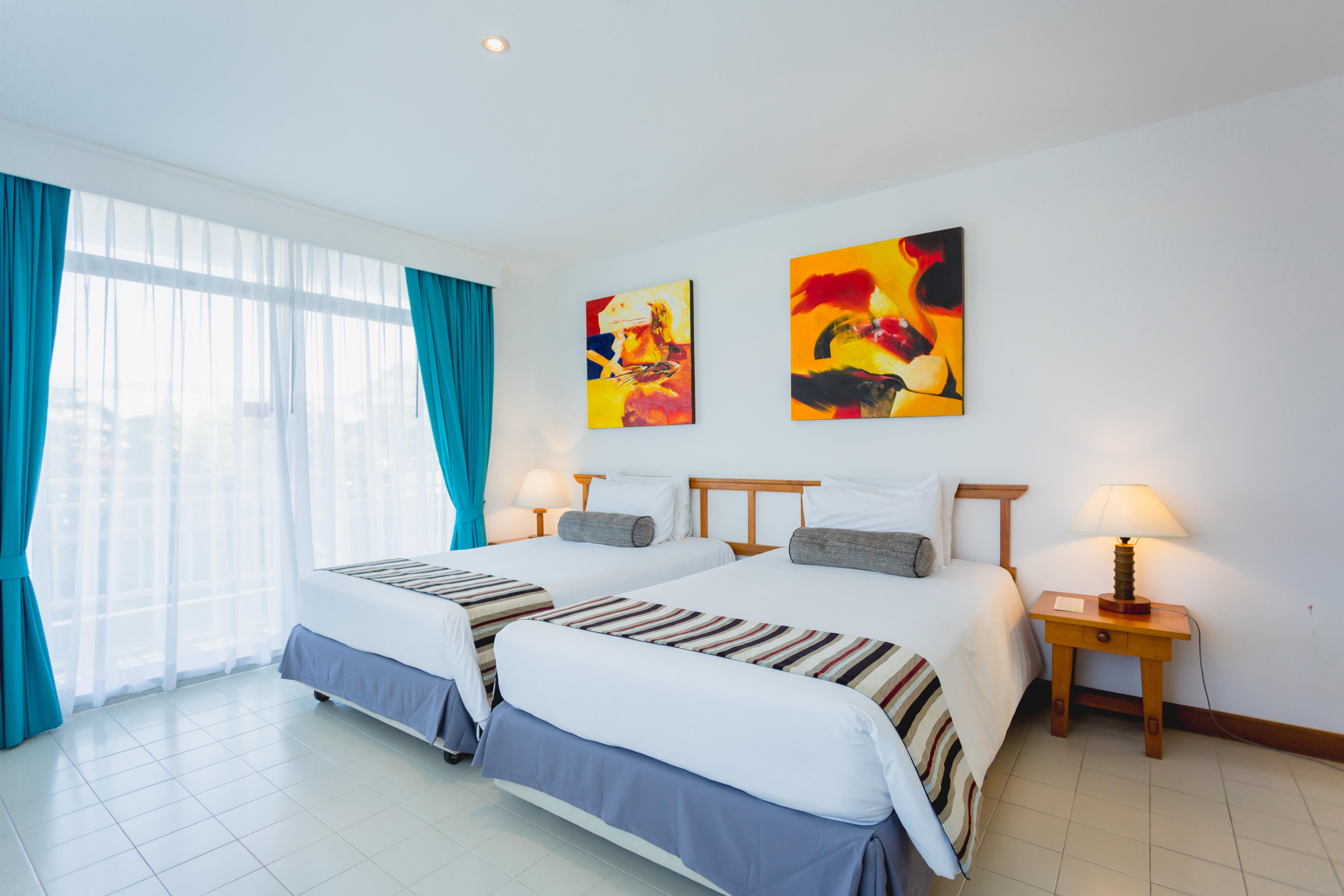 Waterfront Suites Phuket By Centara Karon Exteriér fotografie